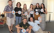 ec16 vorbereitung Stolz präsentieren die Teamer ihre selbstgestalteten Badges für die Onlinezertifikate der Eurocamper ws